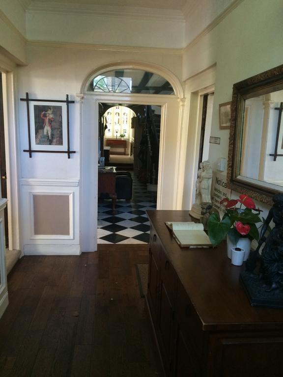 Harmondsworth Hall Guest House West Drayton  Luaran gambar